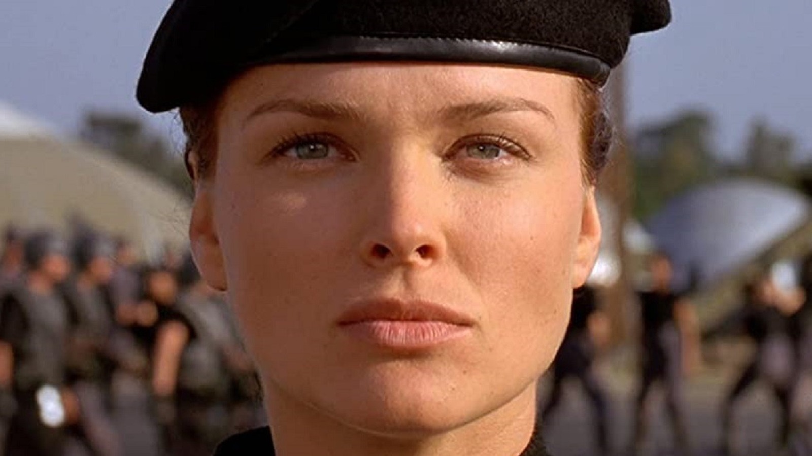 small-details-you-missed-in-starship-troopers